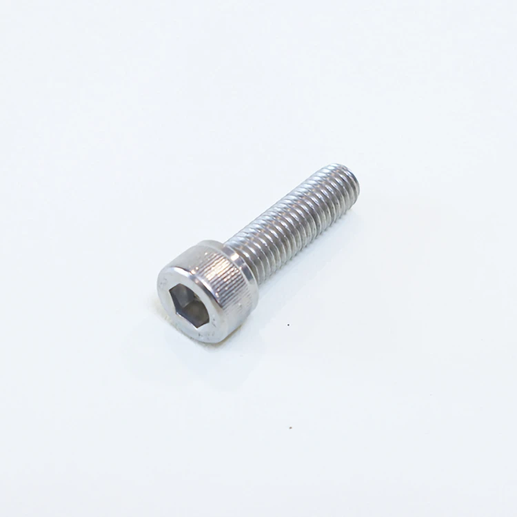 Round head hexagon socket bolt